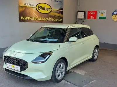 Neu Suzuki Swift Comfort 83 PS (61 kW) 2026 Gelb Kleinwagen