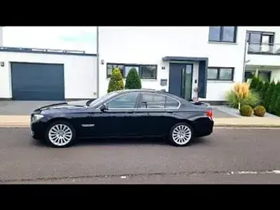 Usata BMW 730 Sport Line 258 CV (189 kW) 2012 Nero Berlina