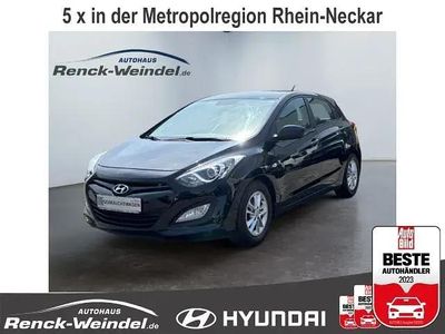 Schwarz Gebraucht 2014 Hyundai i30 Edition Limousine | 10.989 € (Teuer)