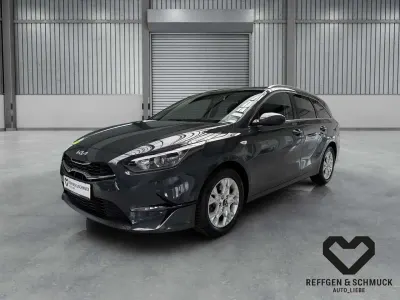 Gebraucht Kia Ceed Sportswagon Vision 160 PS (117 kW) 2022 Grau Kombi