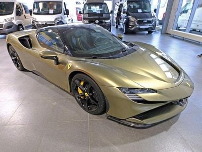 Gebraucht Ferrari SF90 780 PS (573 kW) 2024 Grün Cabrio