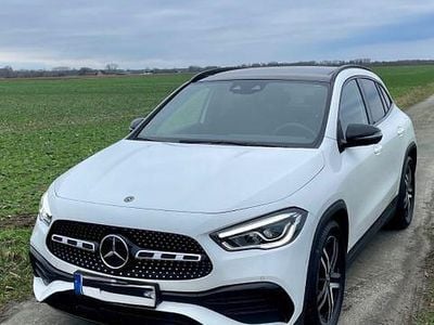 Gebraucht Mercedes GLA250 AMG line 224 PS (164 kW) 2020 Weiß SUV