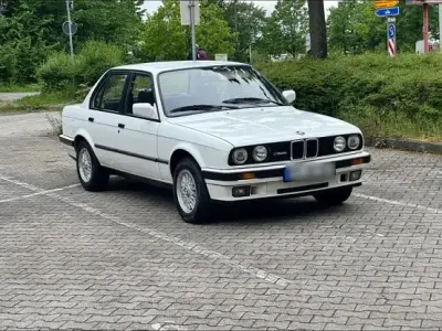 Gebraucht BMW 316 102 PS (75 kW) 1990 Weiß Limousine