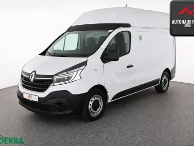 Gebraucht Renault Trafic 146 PS (107 kW) 2021 Weiß Van / Kleinbus