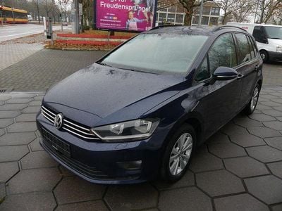 Blau Gebraucht 2014 VW Golf Sportsvan Comfortline Van / Kleinbus | 8.900 € (Fairer Preis)