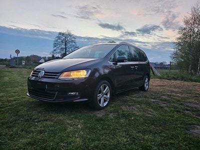 Usata VW Sharan Beach 150 CV (110 kW) 2015 Rosso Monovolume