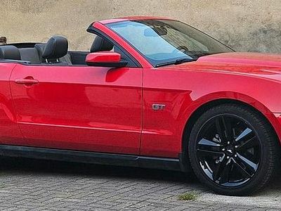 Gebraucht Ford Mustang GT 320 PS (235 kW) 2010 Rot Cabrio