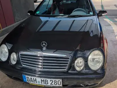 Gebraucht Mercedes CLK430 Avantgarde 279 PS (205 kW) 2000 Schwarz Cabrio