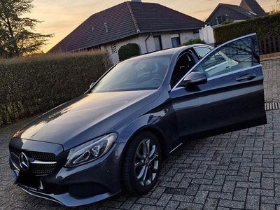 Grau Gebraucht 2016 Mercedes C200 Edition Limousine | 17.990 € (Fairer Preis)