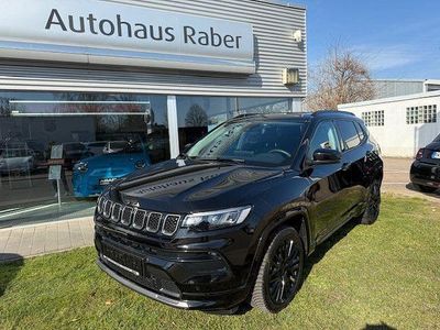 Gebraucht Jeep Compass 131 PS (96 kW) 2024 Schwarz SUV