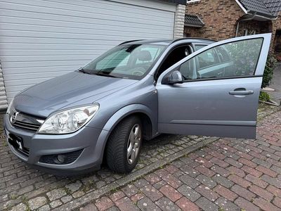 Usata Opel Astra 90 CV (66 kW) 2008 Argento Station wagon
