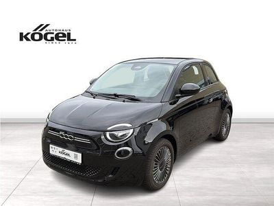Schwarz (onyx schwarz) Gebraucht 2021 Fiat 500e Icon Limousine | 15.990 € (Fairer Preis)
