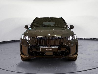 Neu BMW X5 352 PS (258 kW) 2025 Grau SUV