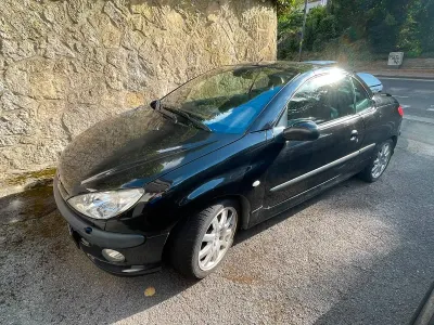Gebraucht Peugeot 206 CC 136 PS (100 kW) 2002 Schwarz Cabrio