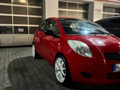 Brugt Toyota Yaris 75 HK (55 kW) 2009 Rød Hatchback