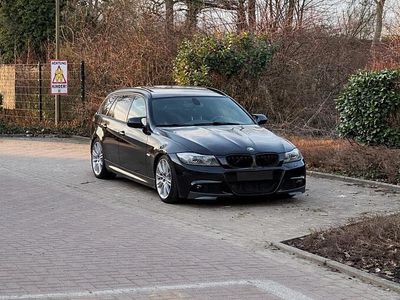 Gebraucht BMW 320 184 PS (135 kW) 2011 Schwarz Kombi
