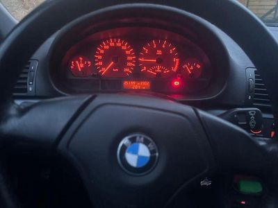 Gebraucht BMW 316 116 PS (85 kW) 2000 Blau Limousine