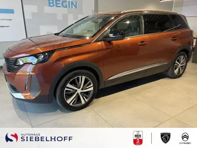 Gebraucht Peugeot 5008 Allure 136 PS (100 kW) 2024 Braun SUV