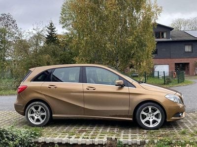 Mercedes B200
