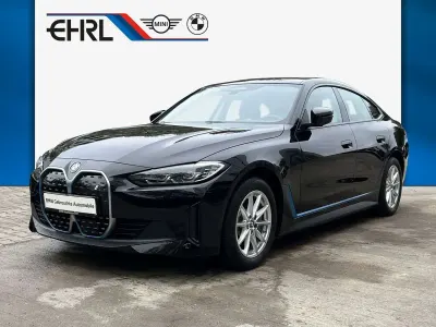 Używany BMW i4 Sport Line 210 kW (286 KM) 2023 Czarny Sedan/Limuzyna