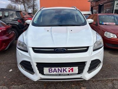 Weiß Gebraucht 2016 Ford Kuga Trend SUV | 7.999 € (Guter Preis)