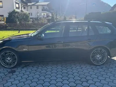 Gebraucht BMW 320 177 PS (130 kW) 2008 Schwarz Kombi