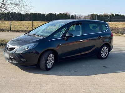 Second-hand Opel Zafira Innovation 116 CP (85 kW) 2013 Negru Monovolum