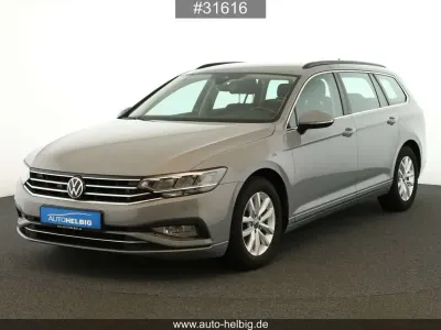 Gebraucht VW Passat Business 150 PS (110 kW) 2023 Mondsteingrau Kombi