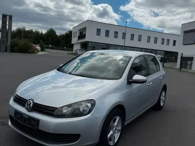 Gebraucht VW Golf VI 80 PS (58 kW) 2009 Silber Kleinwagen
