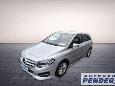 Gebraucht Mercedes B180 Style 122 PS (89 kW) 2016 Silber Van / Kleinbus