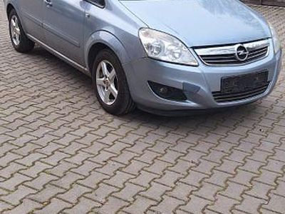 Usata Opel Zafira Family 116 CV (85 kW) 2008 Grigio Monovolume