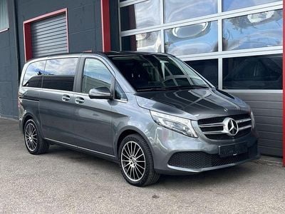 Grau Gebraucht 2020 Mercedes V250 Avantgarde Van / Kleinbus | 37.902 € (Fairer Preis)