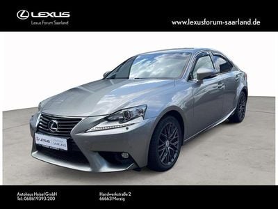Lexus IS300h