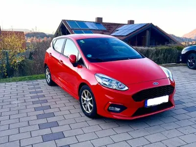 Używany Ford Fiesta ST-Line 101 KM (74 kW) 2018 Czerwony Hatchback