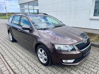Gebraucht Skoda Octavia Ambition 105 PS (77 kW) 2013 Braun Limousine