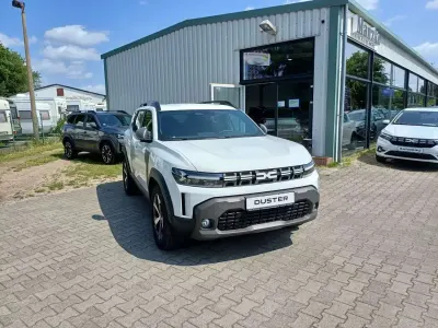 Gebraucht Dacia Duster Journey 141 PS (103 kW) 2025 Arktisweiß SUV