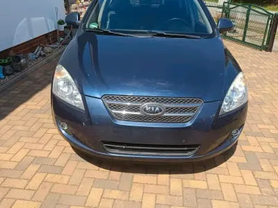 Gebraucht Kia Ceed 109 PS (80 kW) 2008 Kleinwagen