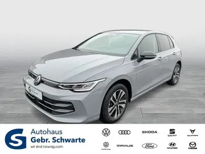 Gebraucht VW Golf VIII Goal 116 PS (85 kW) 2026 Grau Limousine