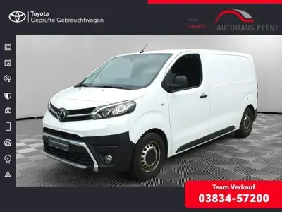 Gebraucht Toyota Proace 120 PS (88 kW) 2019 Schaumweiß Van / Kleinbus