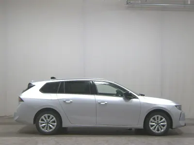 Begagnad Opel Astra Elegance 131 HK (96 kW) 2023 Silver Kombi
