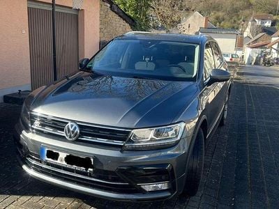 Gebraucht VW Tiguan Highline 179 PS (131 kW) 2017 Grau SUV