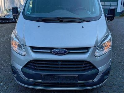 Usado Ford Transit 125 HP (91 kW) 2015 Prateado Monovolume