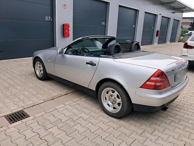 Gebraucht Mercedes SLK200 136 PS (100 kW) 1998 Silber Cabrio