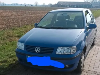 Gebraucht VW Polo 50 PS (36 kW) 2000 Blau Kleinwagen