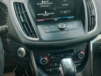 Gebraucht Ford C-MAX 150 PS (110 kW) 2015 Weiß Van / Kleinbus
