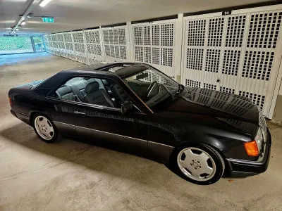 Second-hand Mercedes 320 220 CP (161 kW) 1993 Negru Coupe