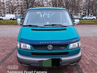 gebraucht VW Multivan T 4 angemeldet