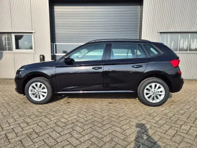 Neu Skoda Kamiq Selection 116 PS (85 kW) 2026 Blackmagic perleffekt SUV