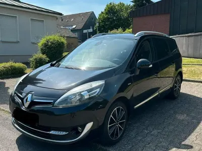 Gebraucht Renault Grand Scénic III Bose Edition 132 PS (97 kW) 2013 Schwarz Van / Kleinbus