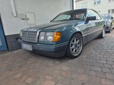 Gebraucht Mercedes 230 132 PS (97 kW) 1986 Grün Limousine
